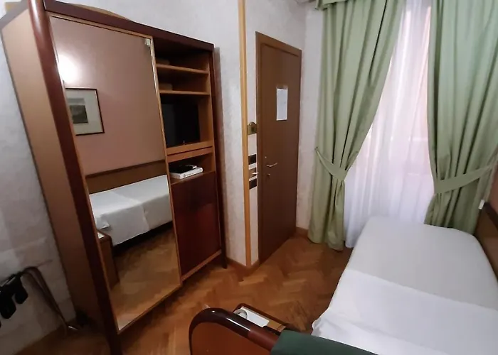 Hotel Fori Imperiali 3*