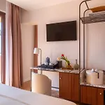 Fori Imperiali ホテル 3*