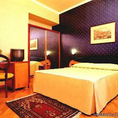 Fori Imperiali Hotel